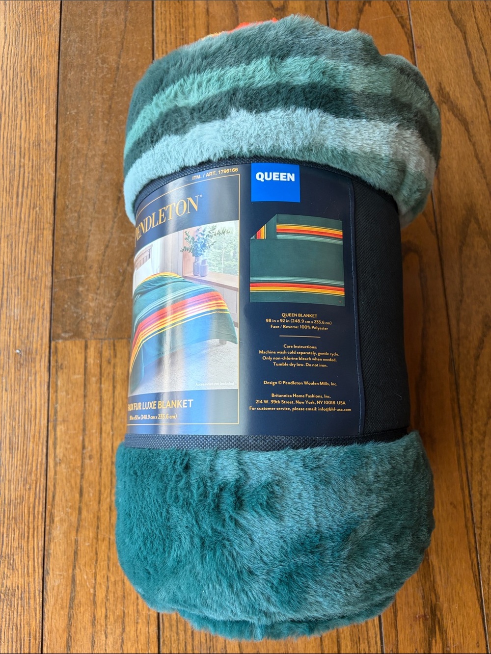 Pendleton Faux Fur Soft Luxe Blanket Queen Hazel Creek - Picture 5 of 10